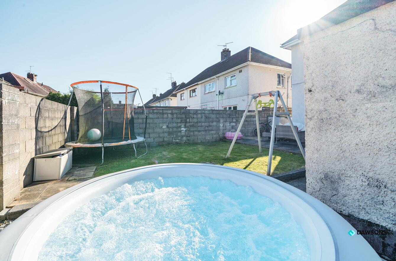 Maes Tref, Llanelli, SA15 3SY